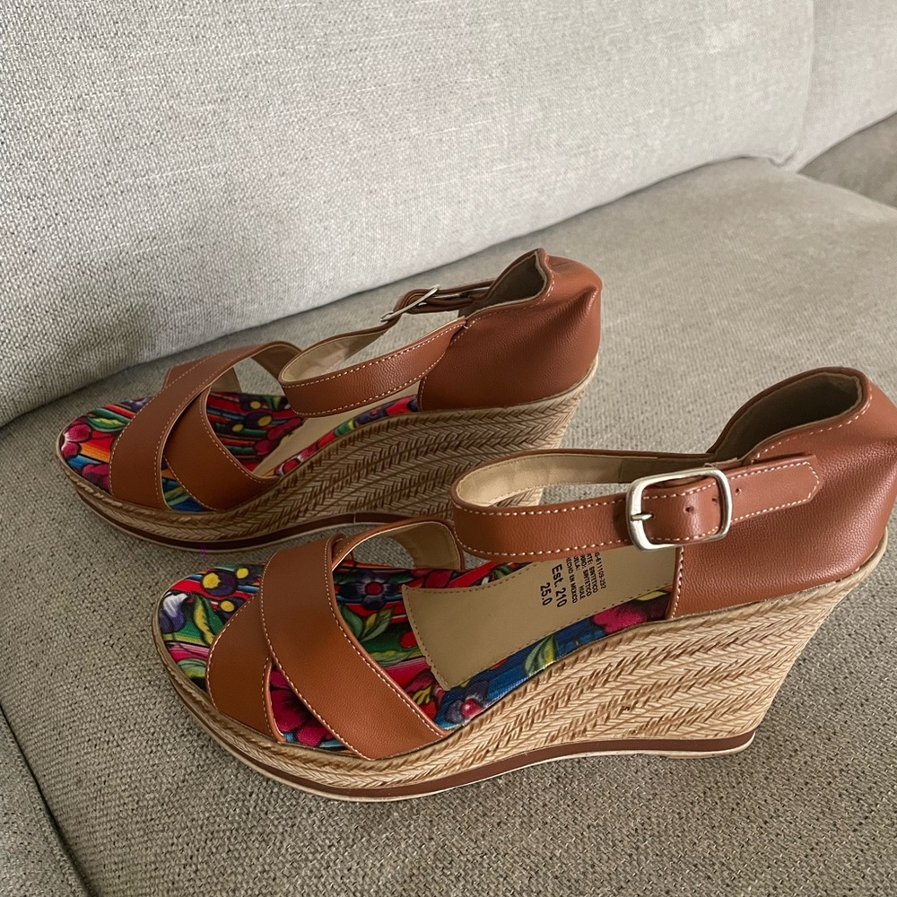 Bloom Tan Wedge Sandals with Colorful Insole